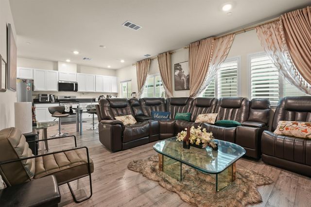 11789 Socrates Way, Rancho Cordova, CA 95742