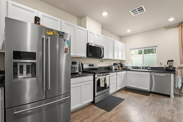 11789 Socrates Way, Rancho Cordova, CA 95742