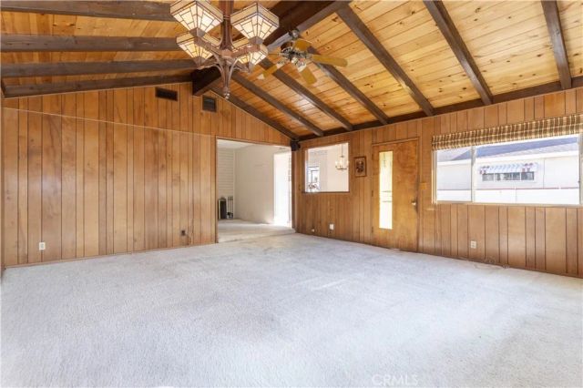 19218 Schoolcraft, Reseda, CA 91335