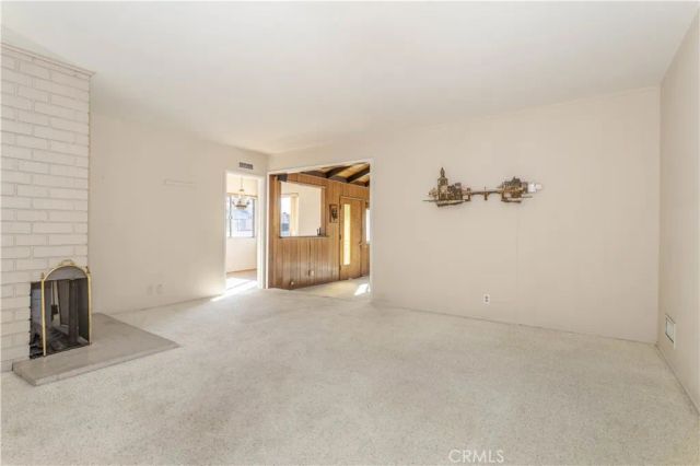 19218 Schoolcraft, Reseda, CA 91335