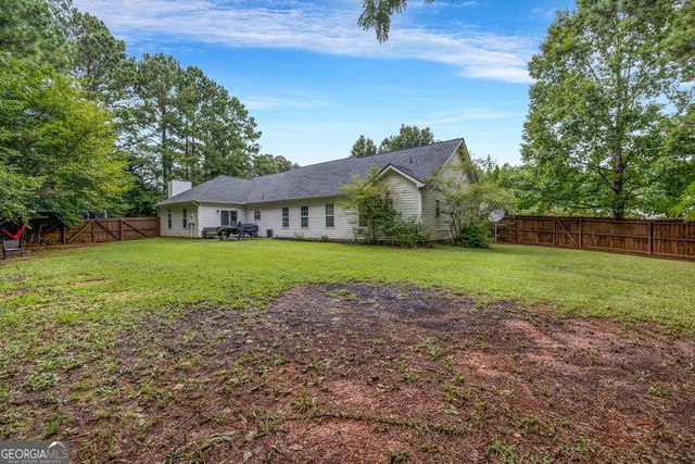 65 Chestnut Dr, Covington, GA 30016