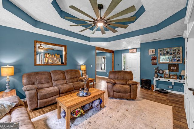 65 Chestnut Dr, Covington, GA 30016