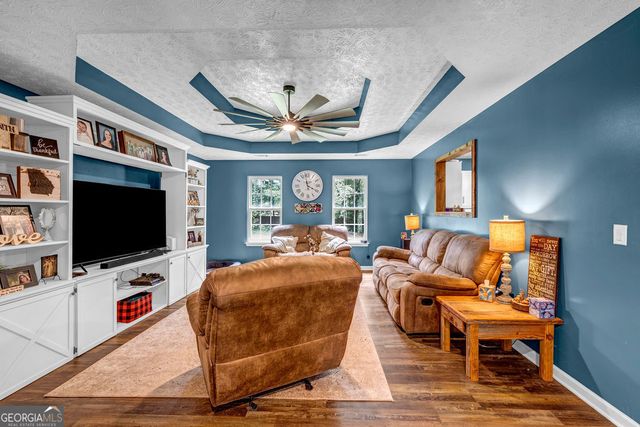 65 Chestnut Dr, Covington, GA 30016