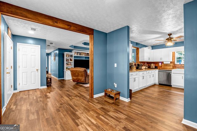 65 Chestnut Dr, Covington, GA 30016