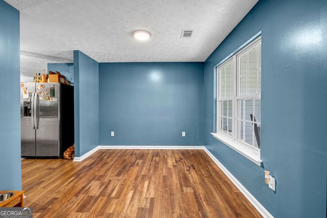 65 Chestnut Dr, Covington, GA 30016
