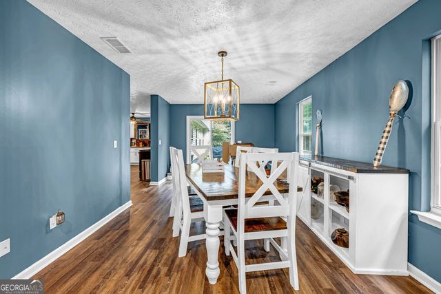 65 Chestnut Dr, Covington, GA 30016
