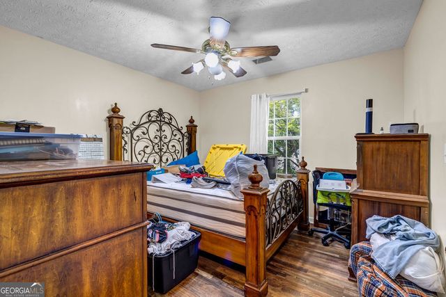 65 Chestnut Dr, Covington, GA 30016