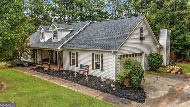 65 Chestnut Dr, Covington, GA 30016