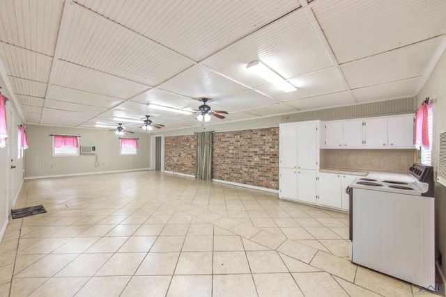 3004 Sycamore Dr, Houma, LA 70363