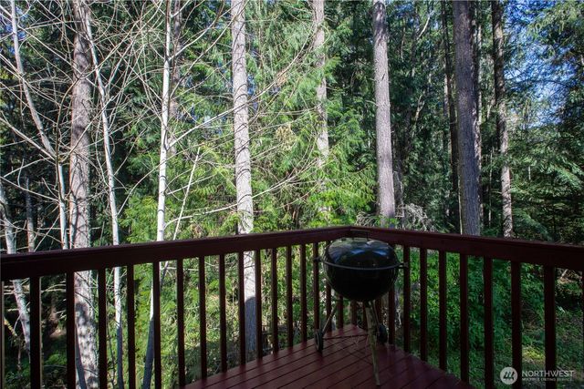 22530 Bluewater Drive SE, Yelm, WA 98597