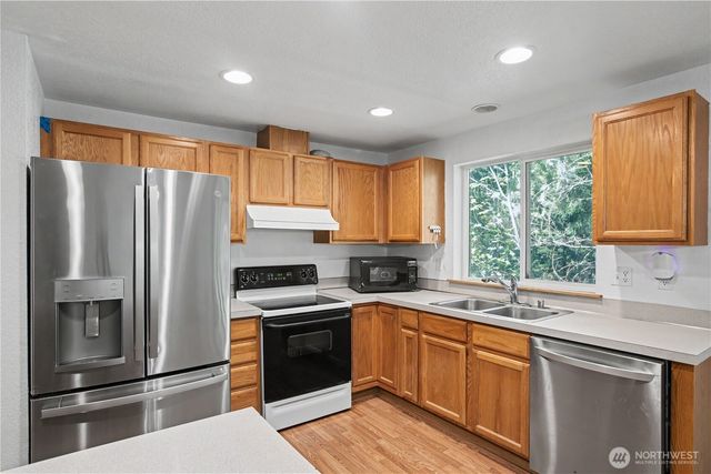 22530 Bluewater Drive SE, Yelm, WA 98597