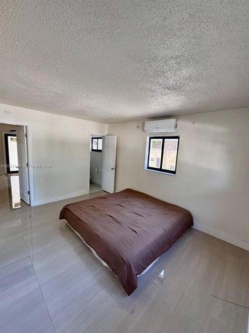 1120 E 6th Ct, Hialeah, FL 33010