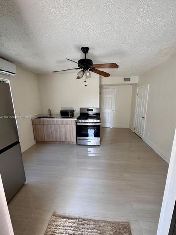 1120 E 6th Ct, Hialeah, FL 33010