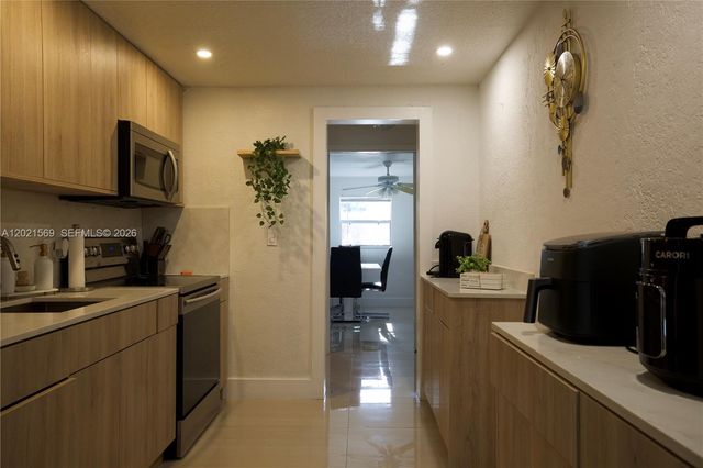 1120 E 6th Ct, Hialeah, FL 33010