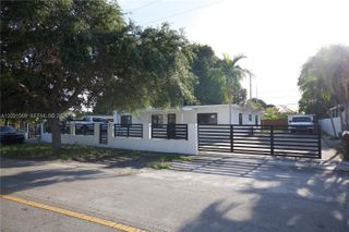 1120 E 6th Ct, Hialeah, FL 33010