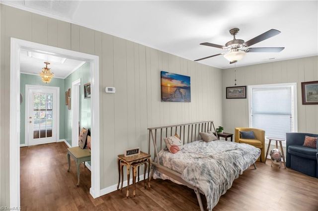 605 S Main Street, Kernersville, NC 27284