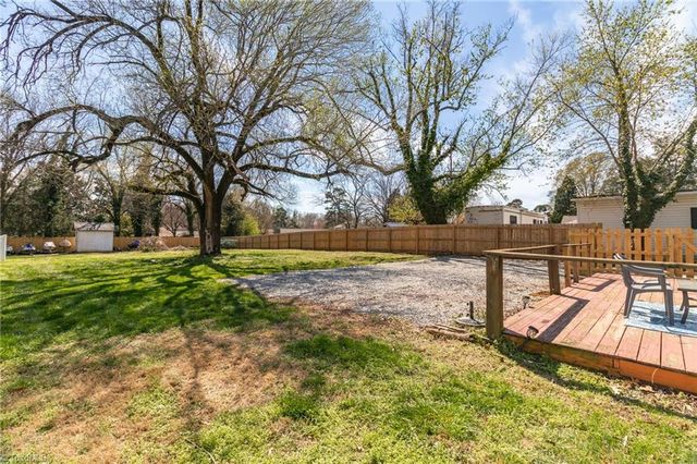 605 S Main Street, Kernersville, NC 27284