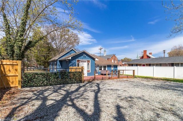 605 S Main Street, Kernersville, NC 27284