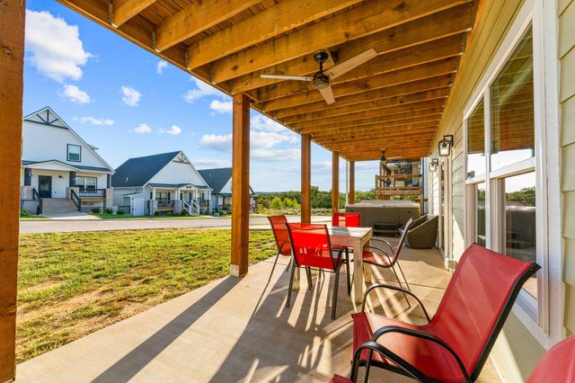 120 Watersound Way 11, Hollister, MO 65672