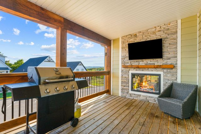 120 Watersound Way 11, Hollister, MO 65672