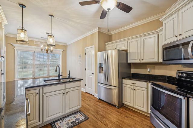 2624 Pebblecreek Ln, Murfreesboro, TN 37130