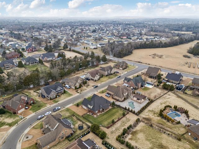 2624 Pebblecreek Ln, Murfreesboro, TN 37130