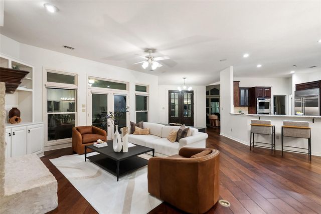 213 El Rio DR, Lakeway, TX 78734