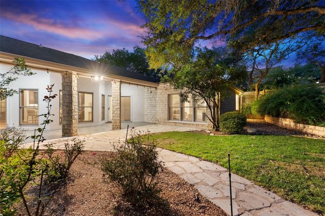 213 El Rio DR, Lakeway, TX 78734