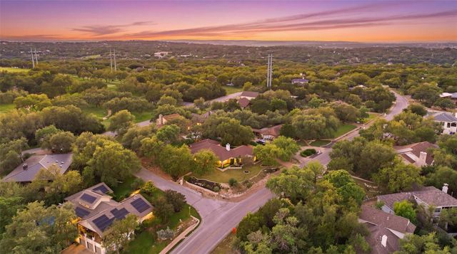 213 El Rio DR, Lakeway, TX 78734