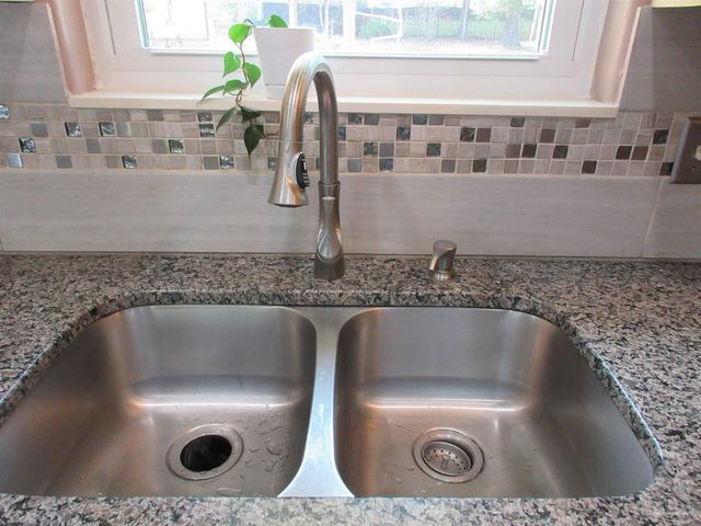 5717 Loring Dr, Milton, FL 32583