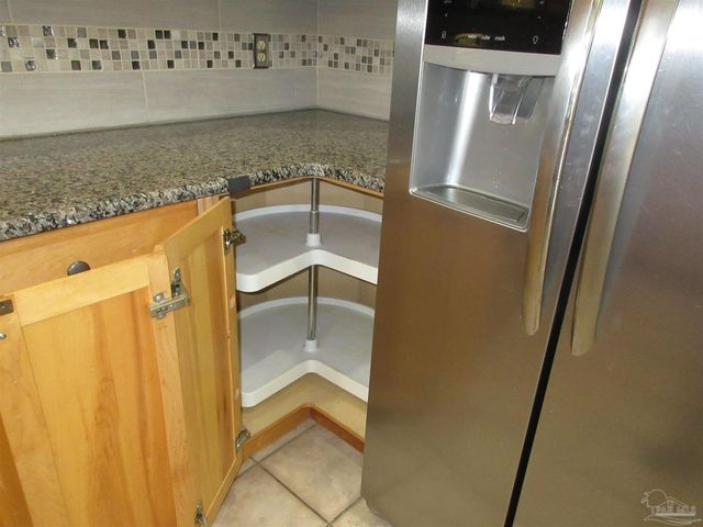 5717 Loring Dr, Milton, FL 32583