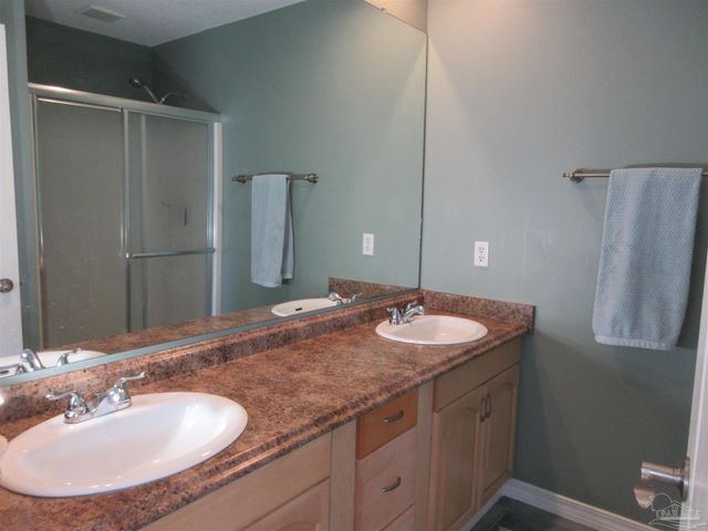 5717 Loring Dr, Milton, FL 32583