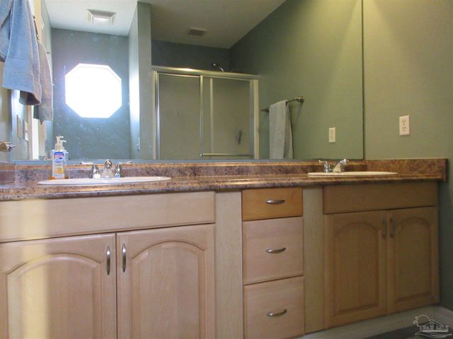 5717 Loring Dr, Milton, FL 32583