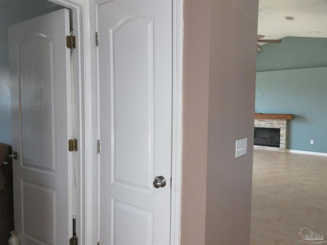 5717 Loring Dr, Milton, FL 32583