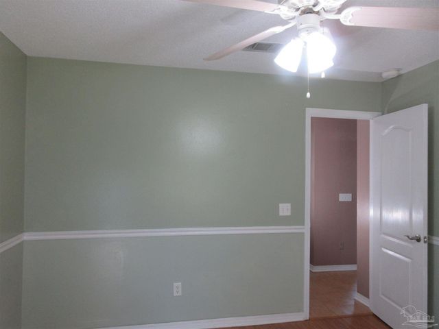 5717 Loring Dr, Milton, FL 32583