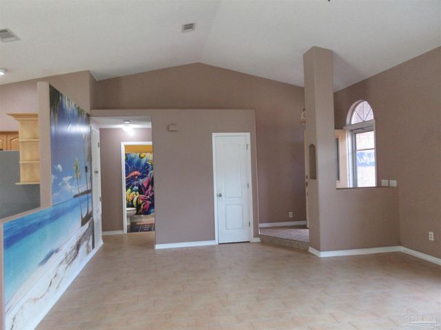 5717 Loring Dr, Milton, FL 32583