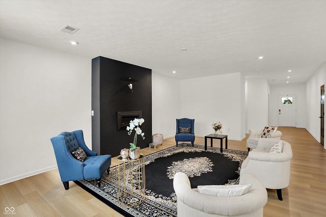 15425 Montfort Drive, Noblesville, IN 46062