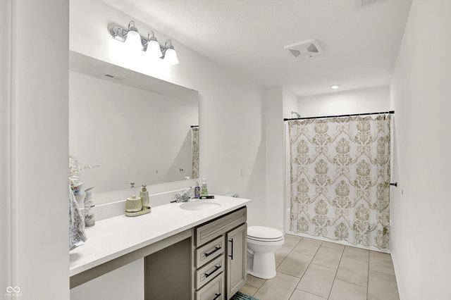 15425 Montfort Drive, Noblesville, IN 46062