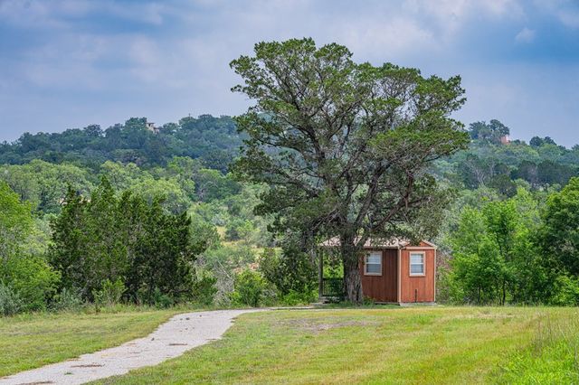 5228-A FM 3240, Bandera, TX 78003