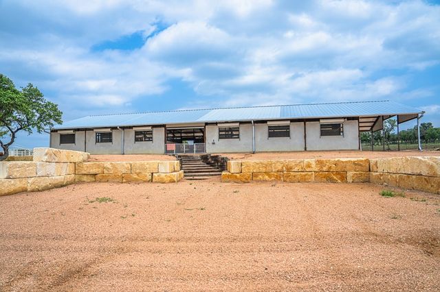 5228-A FM 3240, Bandera, TX 78003