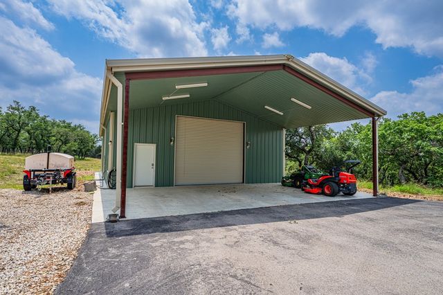 5228-A FM 3240, Bandera, TX 78003