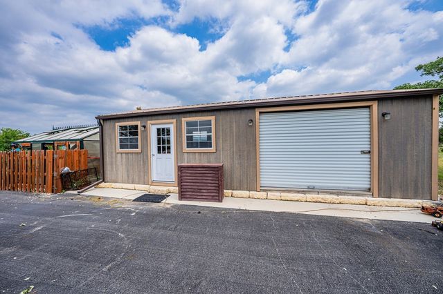 5228-A FM 3240, Bandera, TX 78003