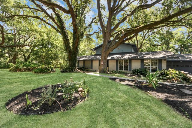 215 Hardy Street, Bacliff, TX 77518
