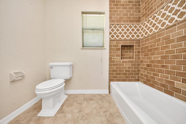 215 Hardy Street, Bacliff, TX 77518