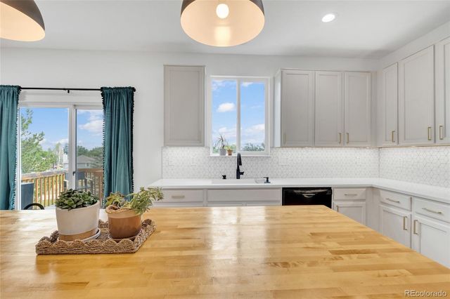 404 Buena Vista Court, Brighton, CO 80601