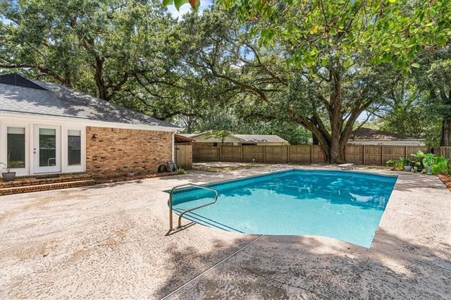 5724 Marquis Court, Mobile, AL 36609