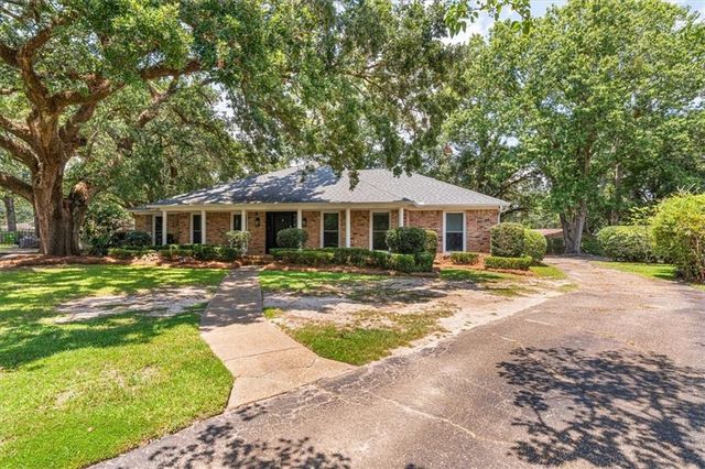 5724 Marquis Court, Mobile, AL 36609