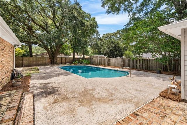 5724 Marquis Court, Mobile, AL 36609