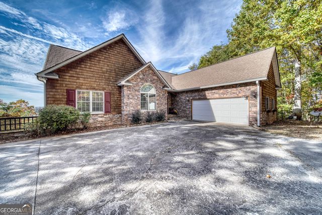 883 Ramey Mountain Road, Hiawassee, GA 30546