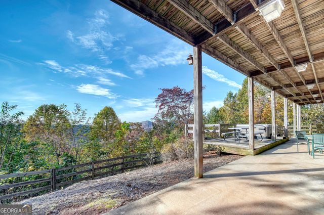 883 Ramey Mountain Road, Hiawassee, GA 30546